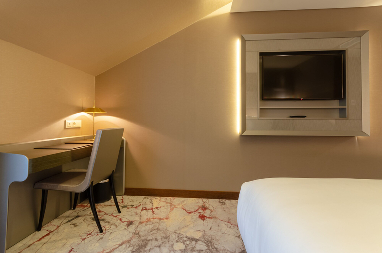 Bedroom 3, TURIM Boulevard Hotel, Lisbon