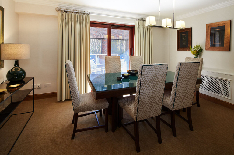 Dining Room 4