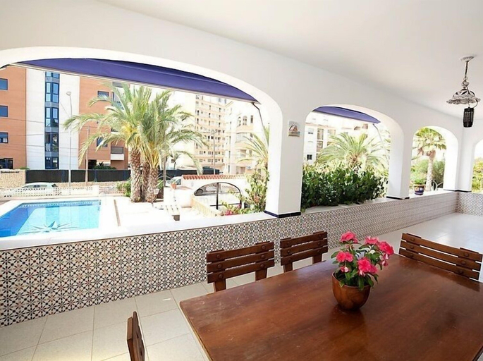 Food & Drinks, Villa Caleta - Plaza Mayor, Alicante