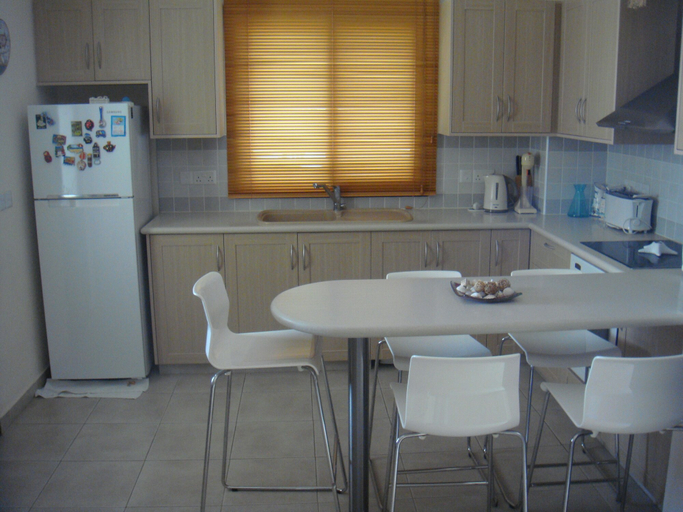 Others 4, Jolie Villa