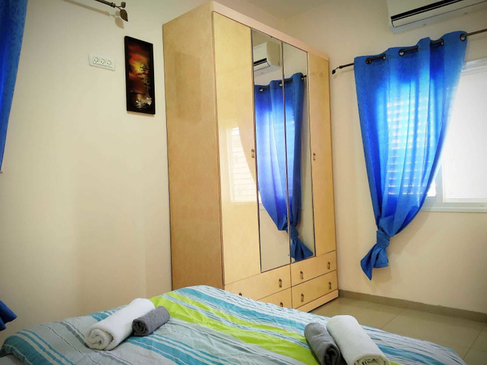 Bedroom 2, S&L near Rambam & Sea