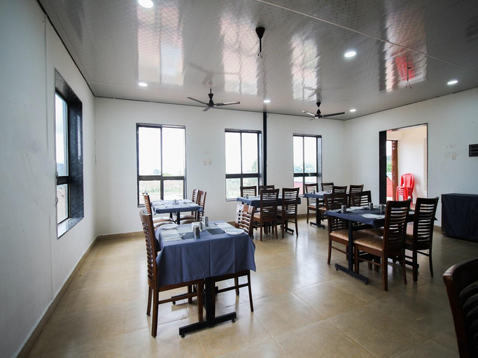Food & Drinks 4, Ekant tourist resort, Pune