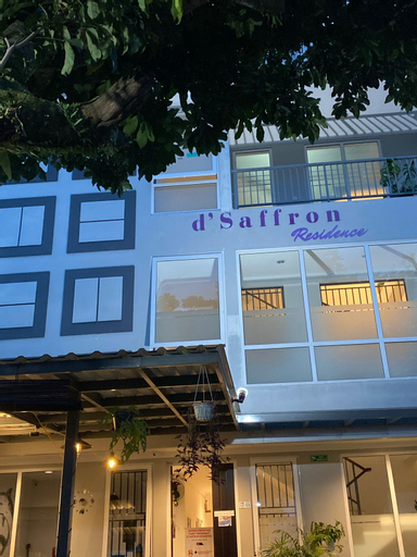 Exterior & Views 6