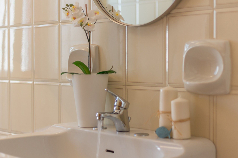 Bathroom 5, Casa Gaia DX, Lecce