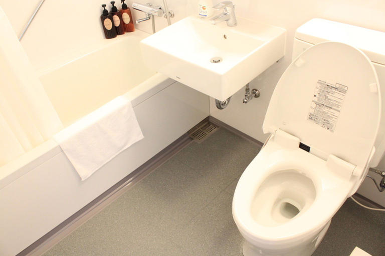 Bathroom 4, Petit Hotel Blanc Fleur, Nakafurano