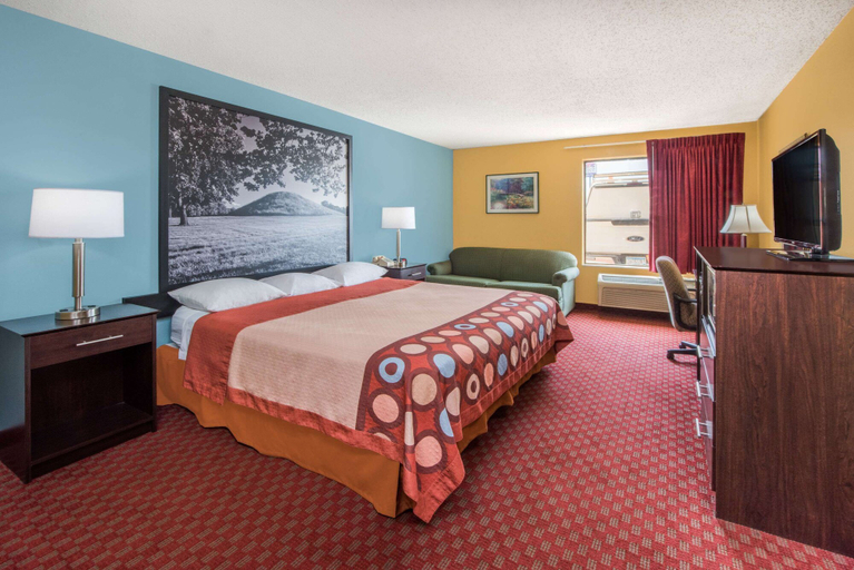 Bedroom 3, Super 8 by Wyndham Troy IL/St. Louis Area, Madison