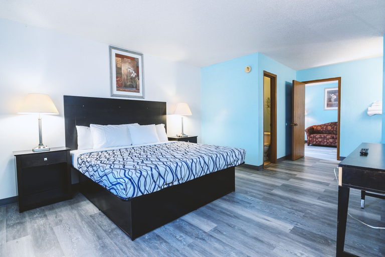 Bedroom 3, Blue Way Inn & Suites Wellington, Sumner