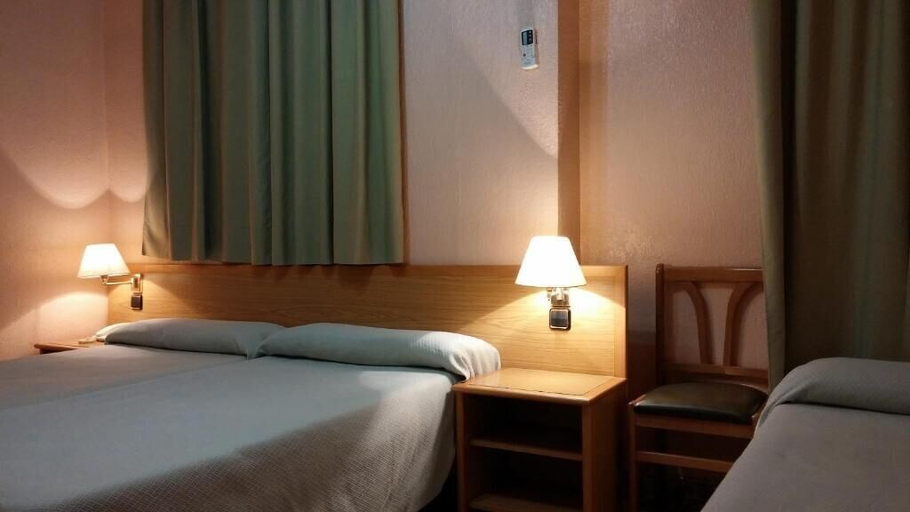 Bedroom 4, Hotel Rialto, Alicante