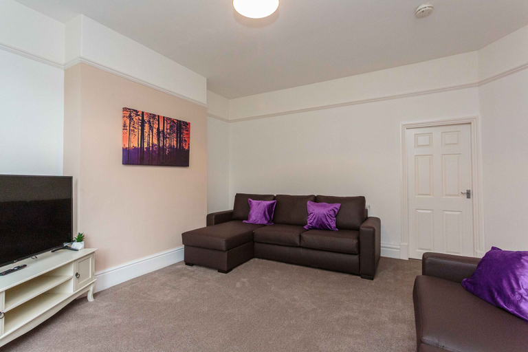 Others 5, Cherry Property - Passionfruit Suite, Lancashire