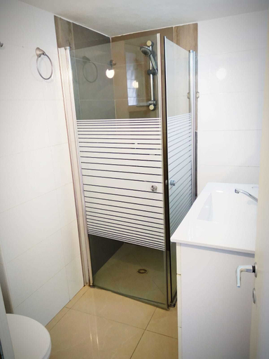 Bathroom 4, S&L near Rambam & Sea