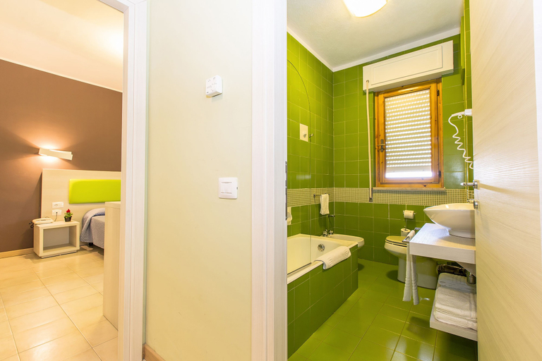 Bathroom 4, Hotel Residence Ulivi e Palme, Cagliari