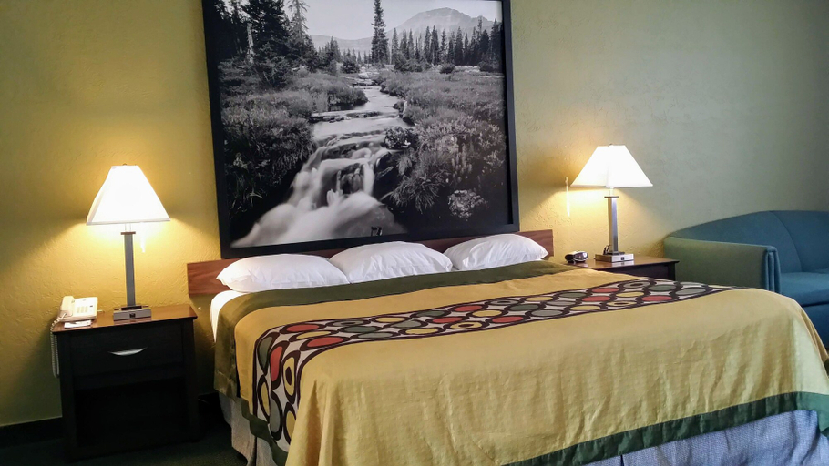 Bedroom 3, Super 8 By Wyndham Wendover, Tooele
