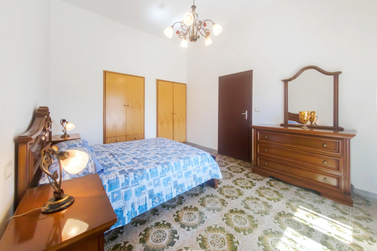 Bedroom 2, Holidays La Villa Cristina, Lecce