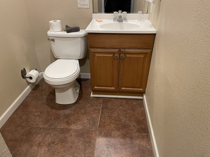 Bathroom 3, The Ranch Suites, Henderson