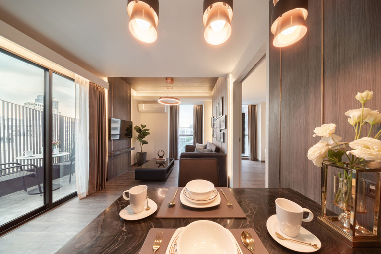 Dining Room 9