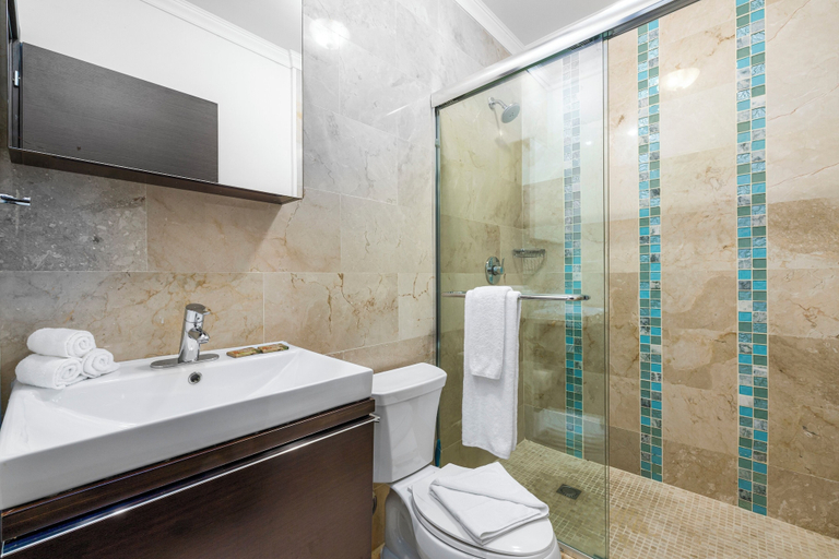 Bathroom 4, Condo 1 one bed, Palm Beach