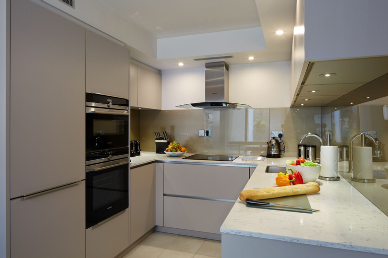 Dining Room 10