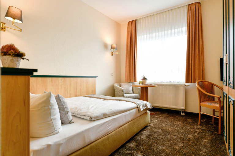 Bedroom 3, Christinenhof Parkhotel, Spree-Neiße