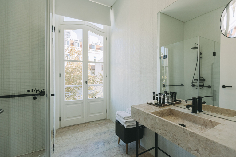Bathroom 4, 1908 Lisboa Hotel, Lisbon