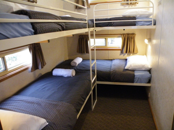 Bedroom 3, Lake Hamilton Motor Village & Caravan Park, S. Grampians - Hamilton
