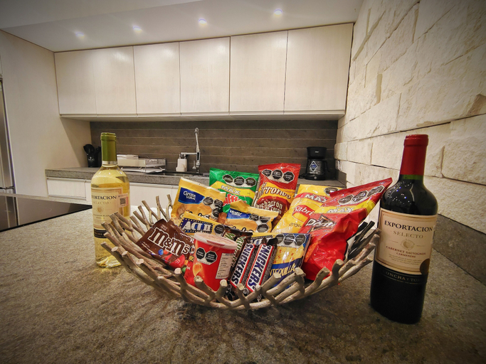 Food & Drinks, 1st Luxury Warehouse, Benito Juárez