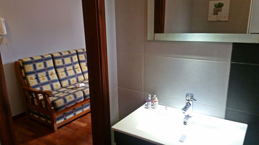 Bathroom 4, Studio in Funchal - Teleferico, Funchal