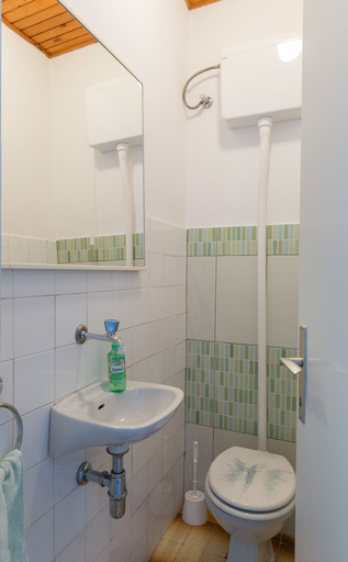 Bathroom 3, Apartment Wuthering Heights, Dubrovnik