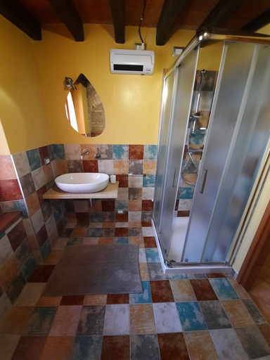 Bathroom 3, Agriturismo Corte Davini, Mantua