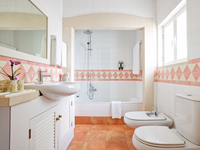 Bathroom 5, Cegonha Country Club, Loulé