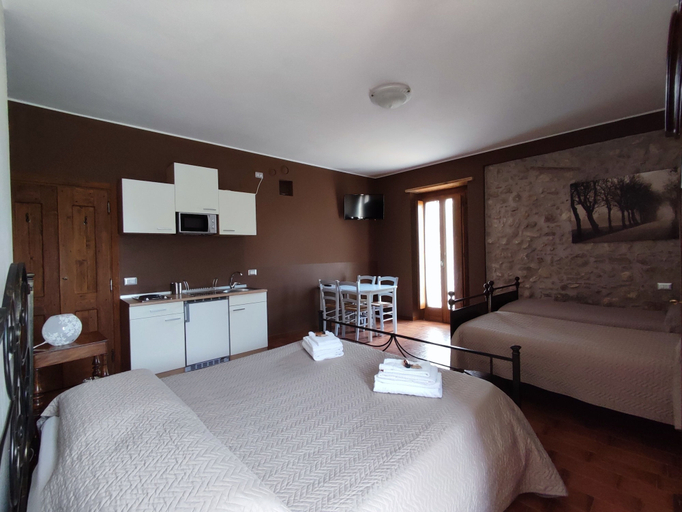 Bedroom 2, Agriturismo Corte Davini, Mantua