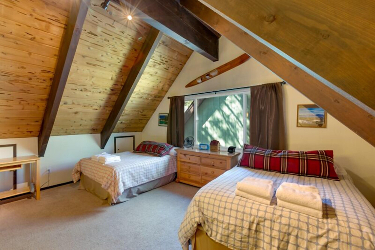 Bedroom 2, 2275 Silver Tip, El Dorado