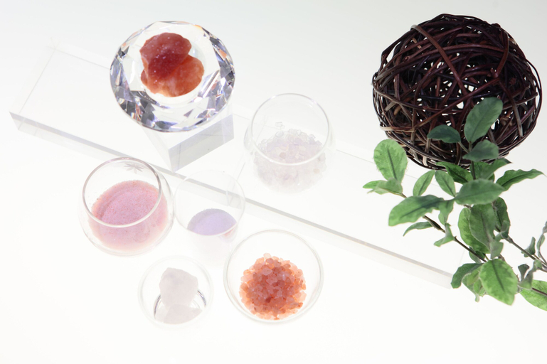Food & Drinks 16