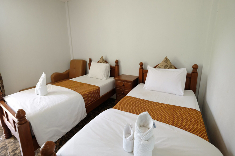 Bedroom 2, Mananchaya Resort, Ao Luk