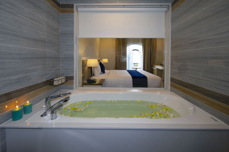 Bathroom 4, Sabina Hotel 2, District 7