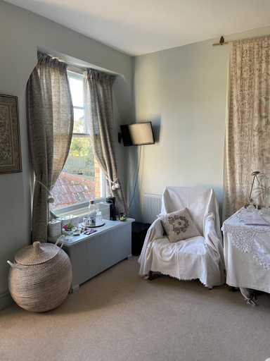 Bedroom 2, Ellesmere House, Somerset