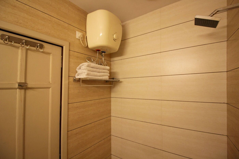 Bathroom 4, Hotel Asian Plaza Dharamshala, Kangra