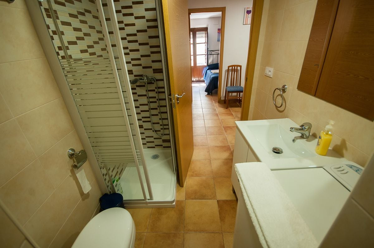 Bathroom 3, Apartamentos Rincón de Salvador, Cáceres