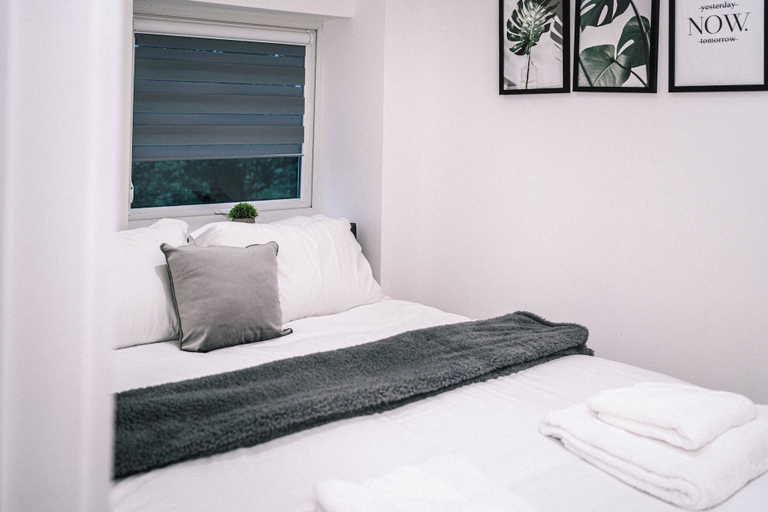 Bedroom 5, Stunning 2-bed Apartment in Banbury, Oxfordshire