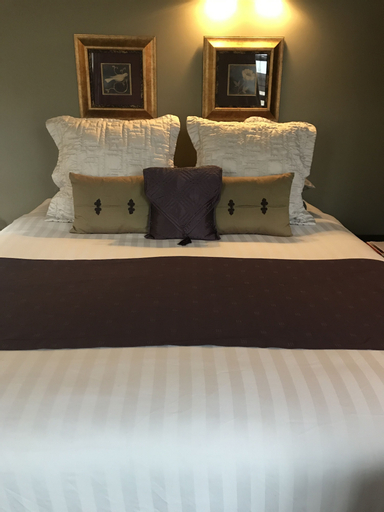 Bedroom 13