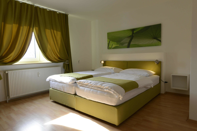 Bedroom 3, urraum Hotel, Rhein-Erft-Kreis
