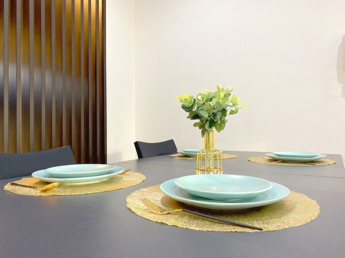 Dining Room 14