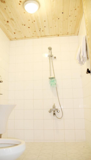 Bathroom 3, Ok-san Seowon Guest House, Pohang