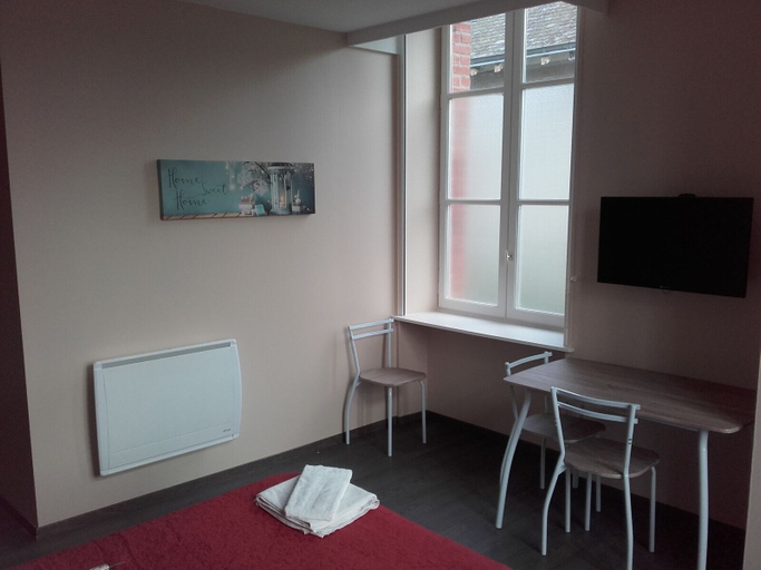 Others 4, Hotel de la Gare, Ille-et-Vilaine