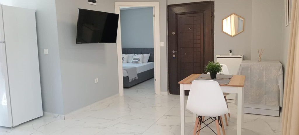 Room 2, Cozy Flat w Balcony 5 min to Beach in Alanya, Alanya