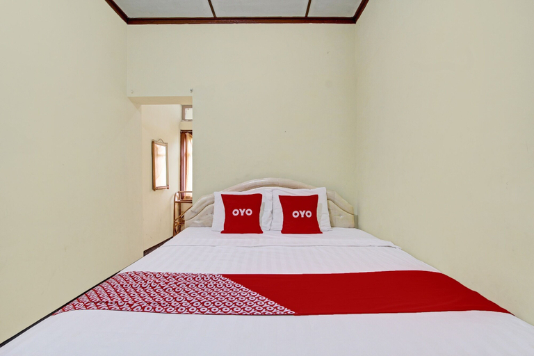 Bedroom 5, OYO 92534 Fajar Indah Guest House, Karanganyar