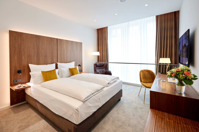 Bedroom 2, Kasino Hotel, Leverkusen