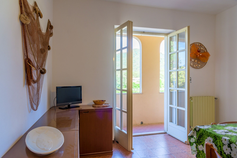 In-room dining 5, Appartamento Arancio, Livorno
