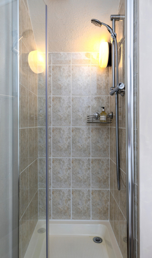 Bathroom 3, 2 Cambridge Villas, Cumbria