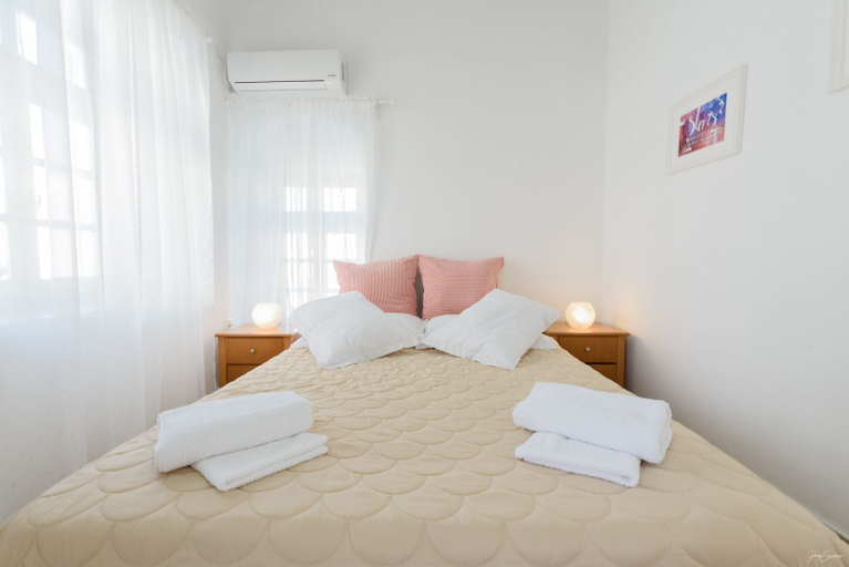 Bedroom 2, Astraea, Attica