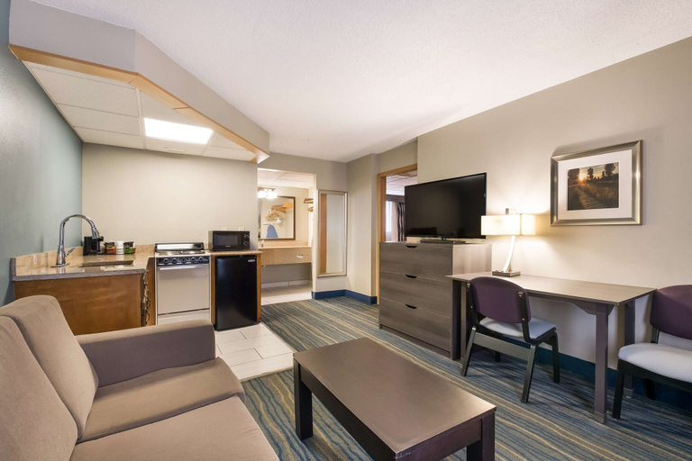 Others 5, Best Western Inn, Franklin